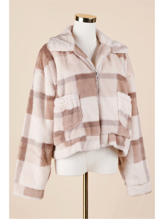 Altar'd State Jackets & Blazers - Sz M Altar’d State Cream & Brown Plaid Cropped Zip-Up Faux Fur Jacket NWT